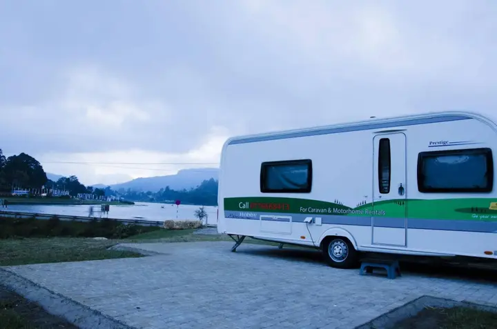 Коломбо: Go Outdoors Motor Home - Caravan Park