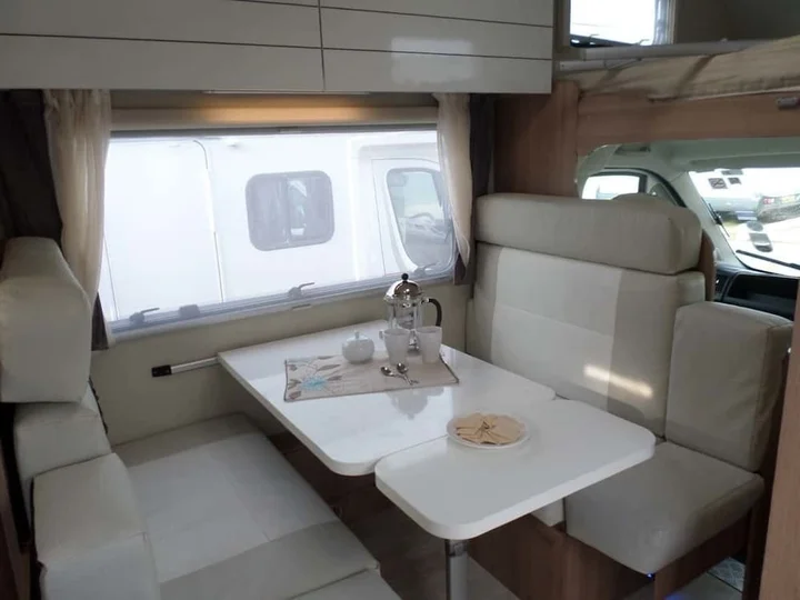 Коломбо: Go Outdoors Motor Home - Caravan Park