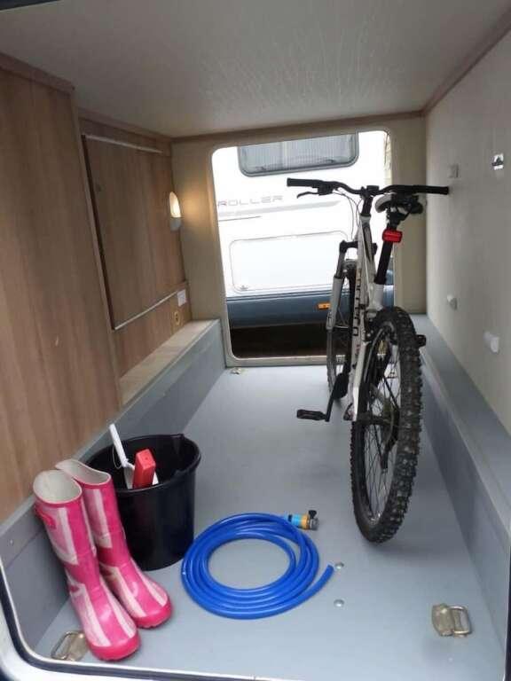 Коломбо: Go Outdoors Motor Home - Caravan Park
