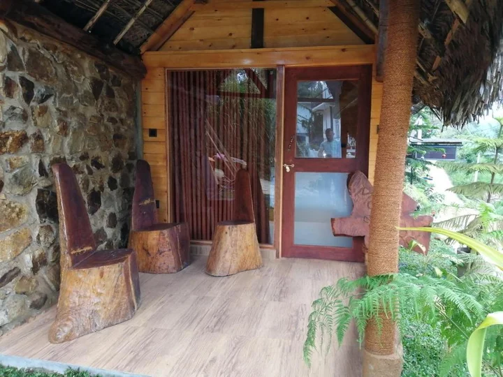 Элла: Mc Queen Homestay