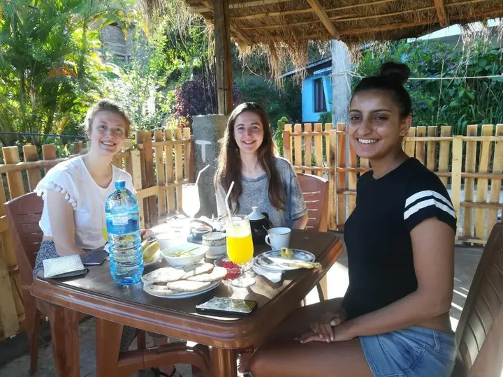 Элла: Mc Queen Homestay