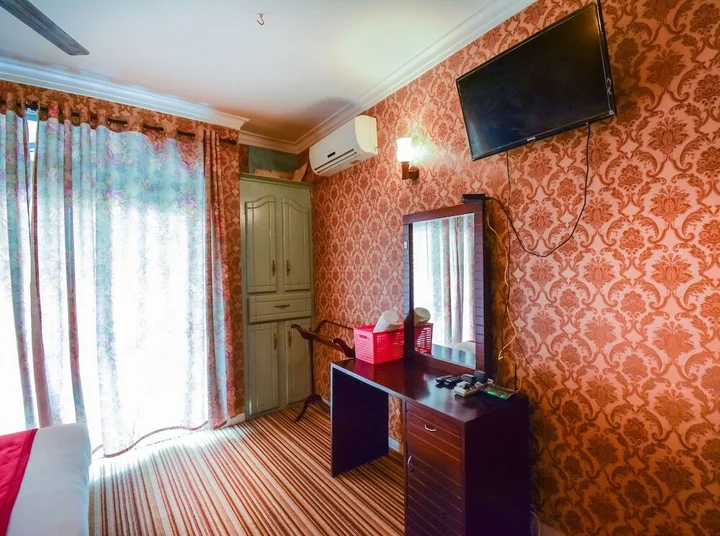 Коломбо: Yoho Carlwil Place
