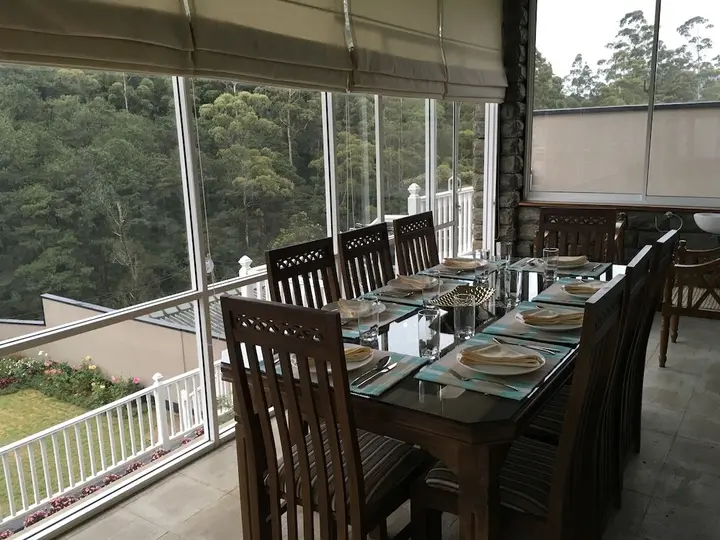 Нувара-Элия: Dorchester