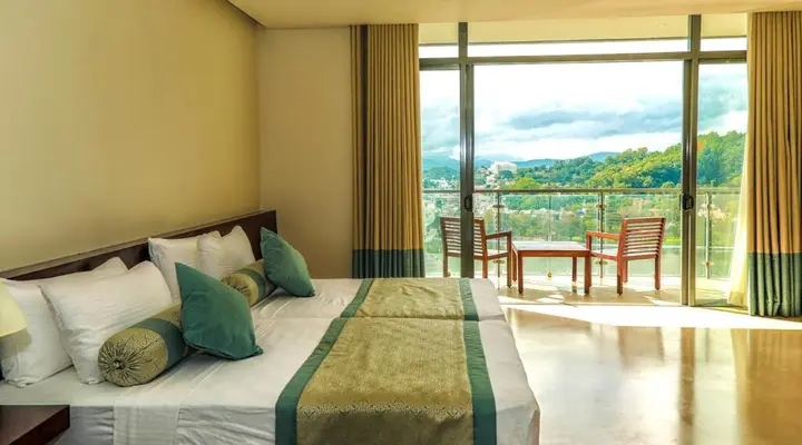 Канди: Oak Ray Heritage Hotel