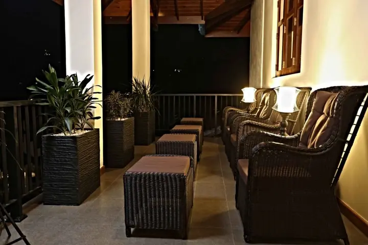 Канди: Rivora Residence