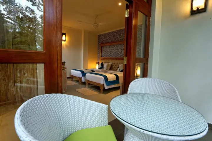 Канди: Rivora Residence