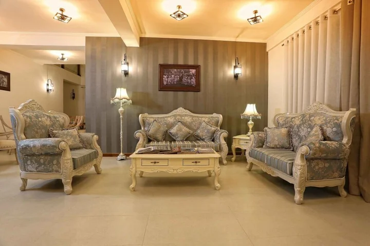 Канди: Rivora Residence