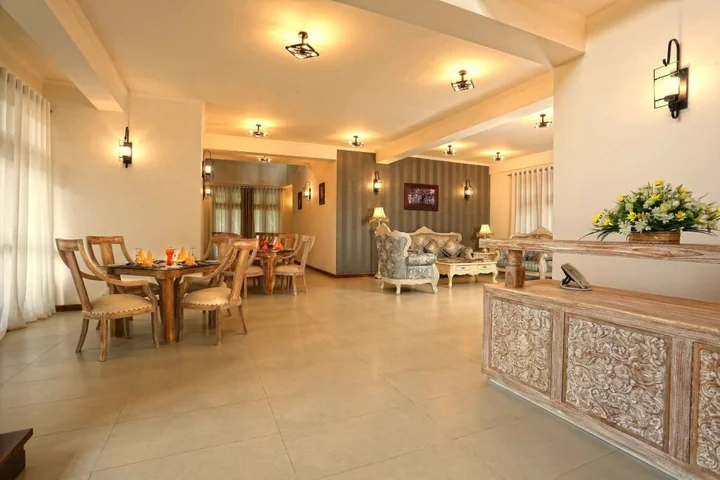 Канди: Rivora Residence
