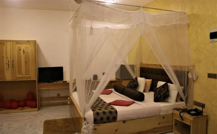 Элла: Ellas Edge Resort