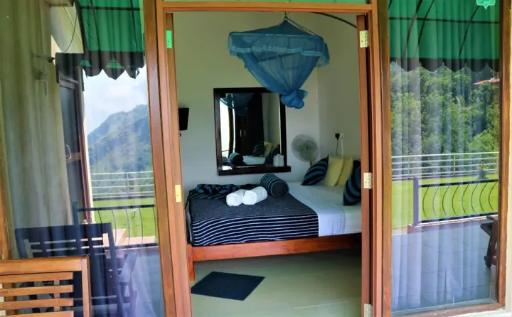 Элла: Ellas Edge Resort