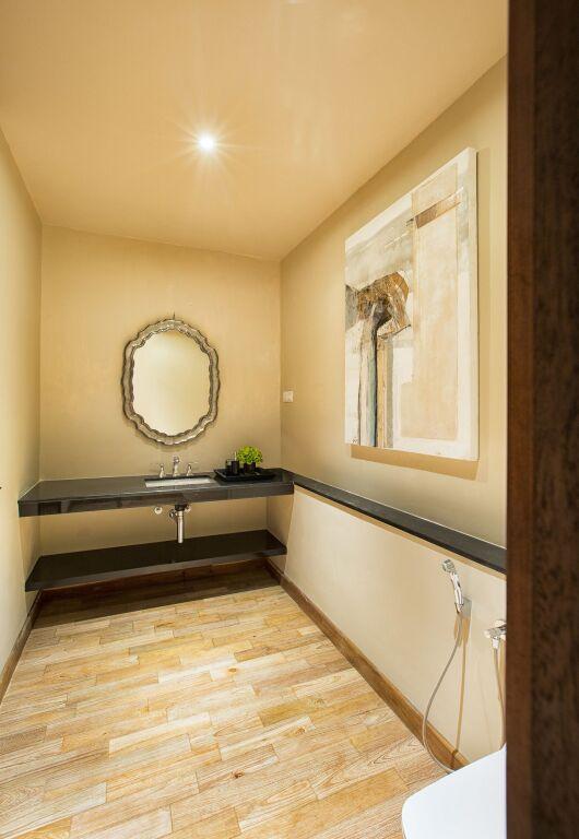carousel image 4