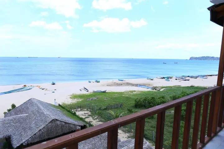 Тринкомали: Resort Maya Beach