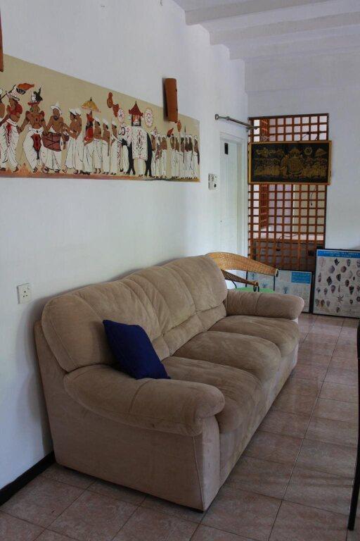 Мирисса: Traveller's Lodge