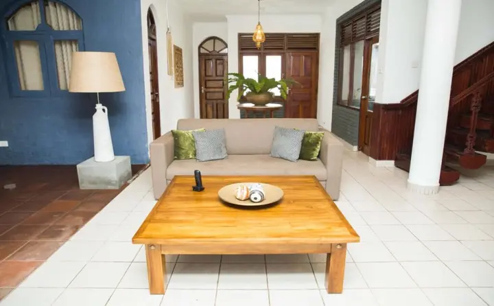 Коломбо: Blue Sky Holiday Hotels