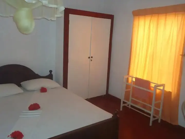 Валгама: Nishan Surf Inn