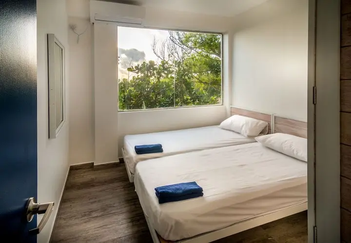 Гора Lavinia: Island Hostels