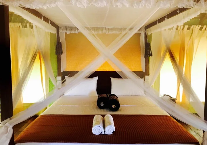 Киринда: Yala Lake View Cabanas