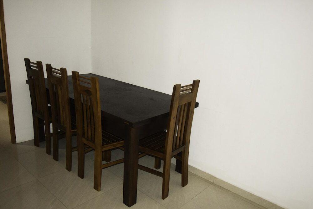 Коломбо: Yoho Regent Hotel Colombo 06