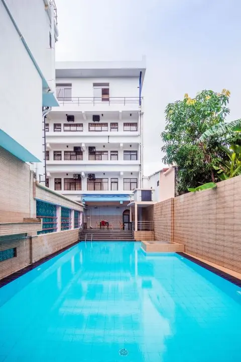 Гора Lavinia: Ceylon City Hotel Mt Lavinia