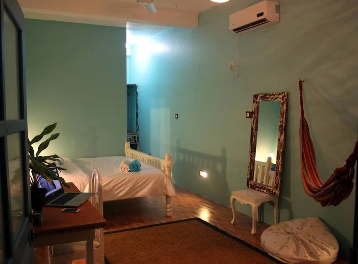 Унаватуна: Bedspace Beach