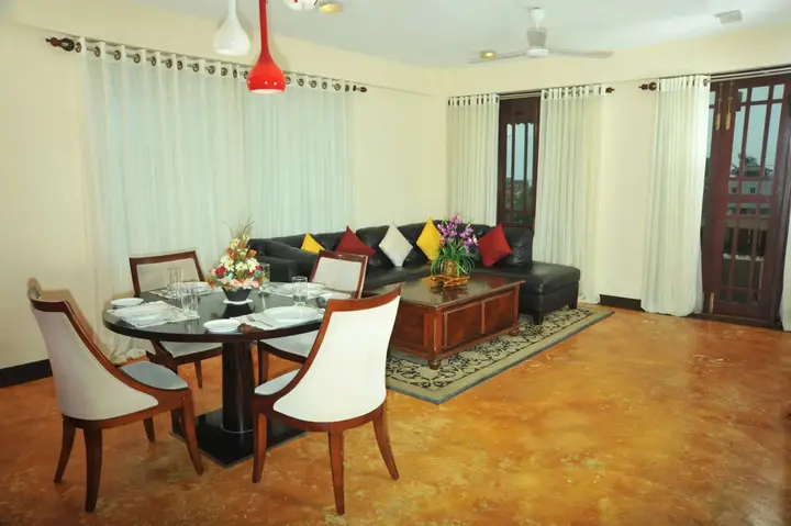Гора Lavinia: The Prestige Court Residence