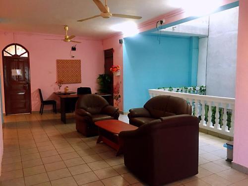 Коломбо: Blue Sky Holiday Hotel