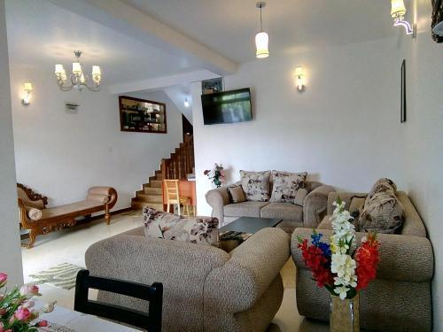 Хаттон: Kin Rock Bungalow