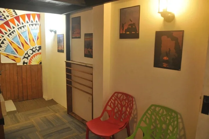 Канди: The MIDTOWN Hostel