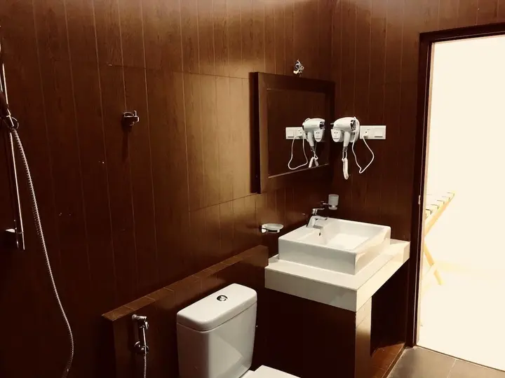 Сиямбаландува: Nethmini Regency