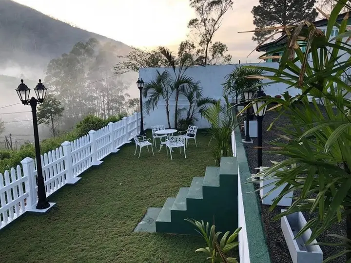 Хаттон: Hotel Mount Castle