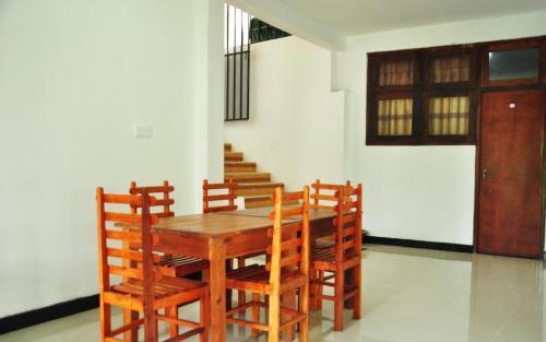 Элла: Ella View Hotel