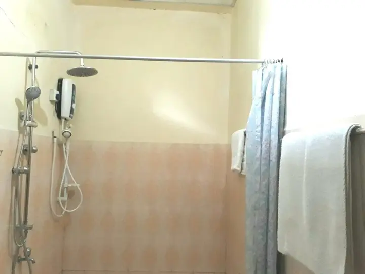 Ангурувелла: Hotel Kingland