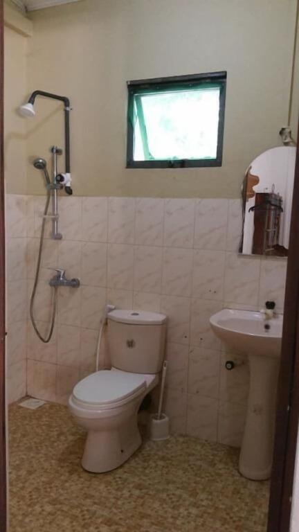 Калкудах: Vasuki Guest House