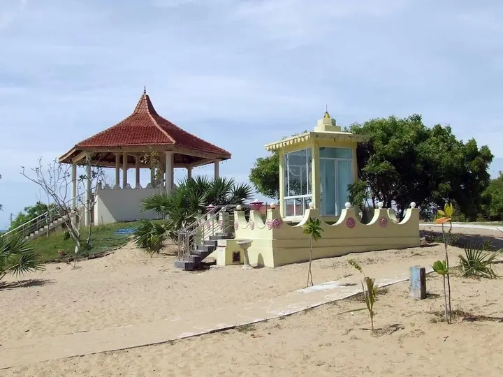 Аругам-Бэй: Crocus Resort