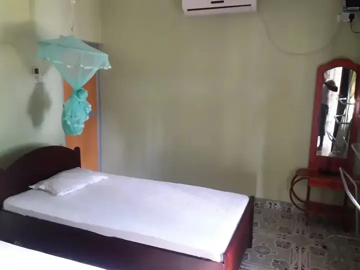 Калкудах: Simla Inn Tourist Guest House