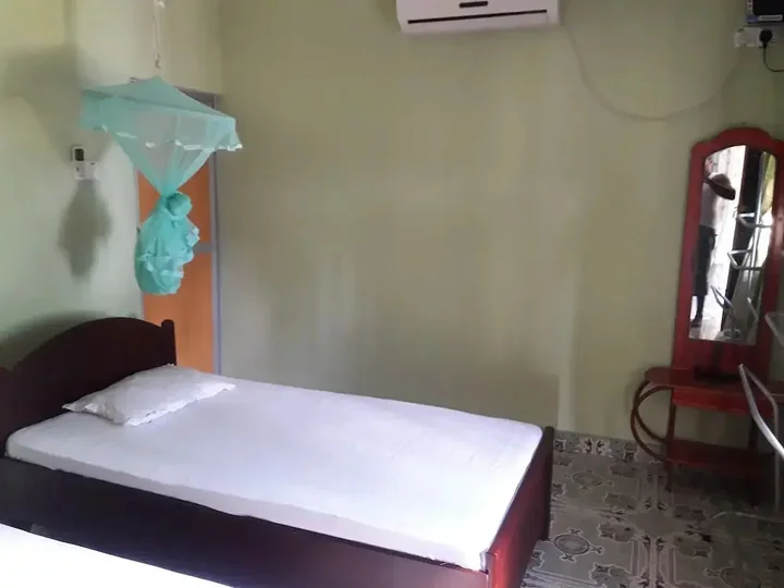 Калкудах: Simla Inn Tourist Guest House