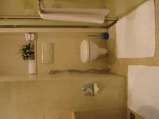 Коломбо: Monarch Bold Apartments