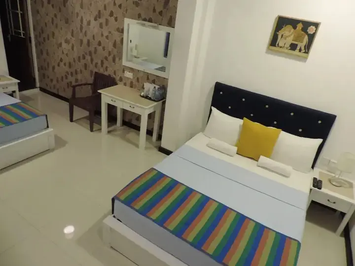 Канди: VILLA 92 - City Hotel - Hostel