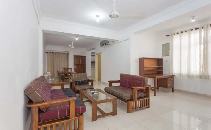 Коломбо: Mayura Apartment
