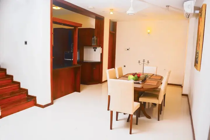 Коломбо: Deluxe 4BR Penthouse By Unique Towers