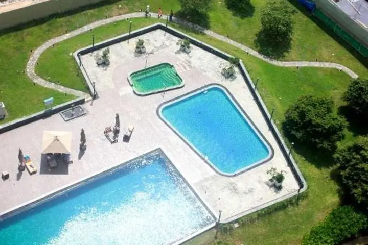 Коломбо: Carlsen Residence