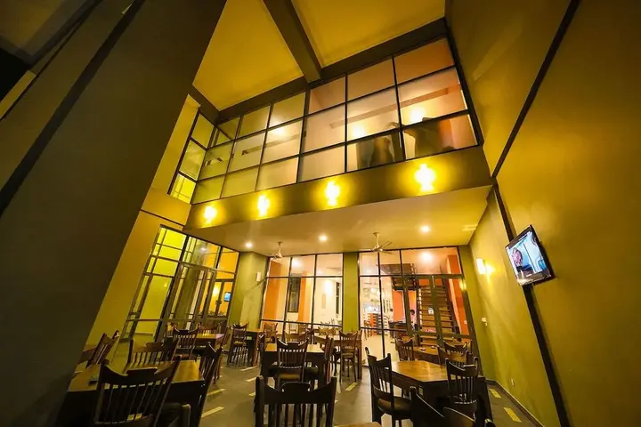 Коломбо: Golden Pier City Hotel