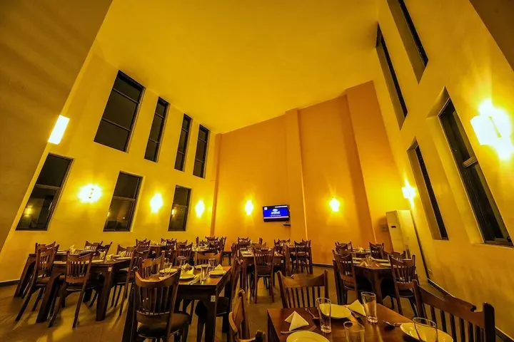 Коломбо: Golden Pier City Hotel
