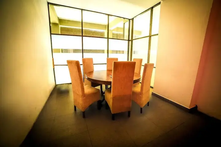 Коломбо: Golden Pier City Hotel