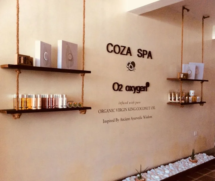 Гора Lavinia: Coza Ceylon