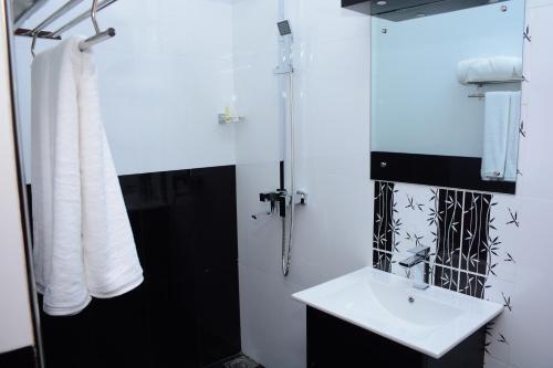 Коломбо: Hotel Nelly Marine