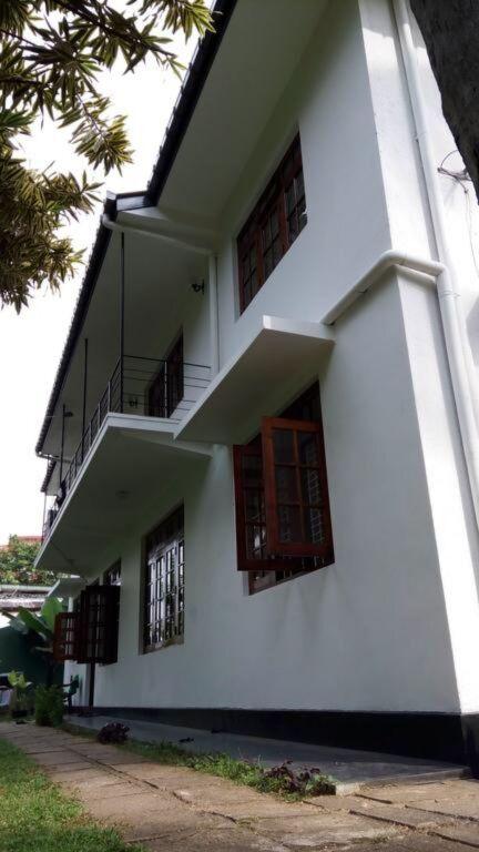 Канди: Enrich Bungalow