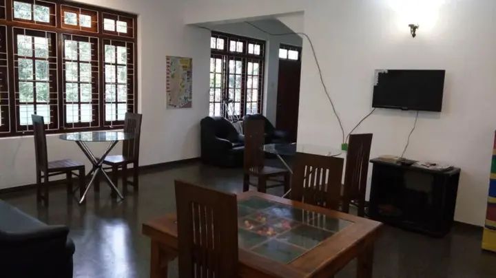 Канди: Enrich Bungalow