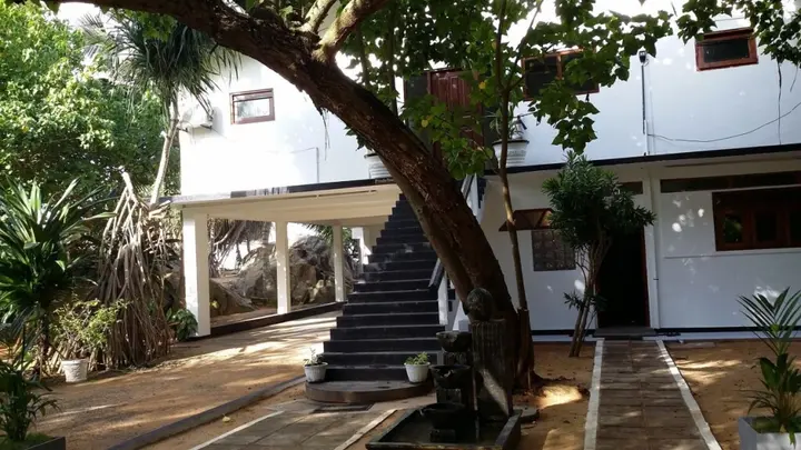 Додандува: Sri Lanka Beach House Hotel and SPA