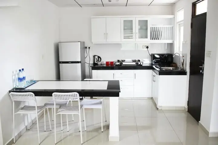 Коломбо: H48Residence